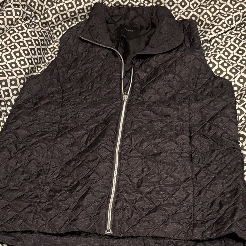 Quilted Vest with Zipper Banana Republic Size Large